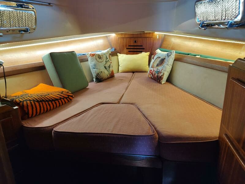 1980 Pearson Pilothouse 365