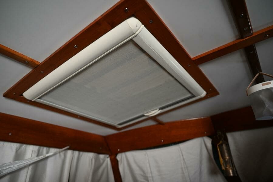 1980 Pearson Pilothouse 365