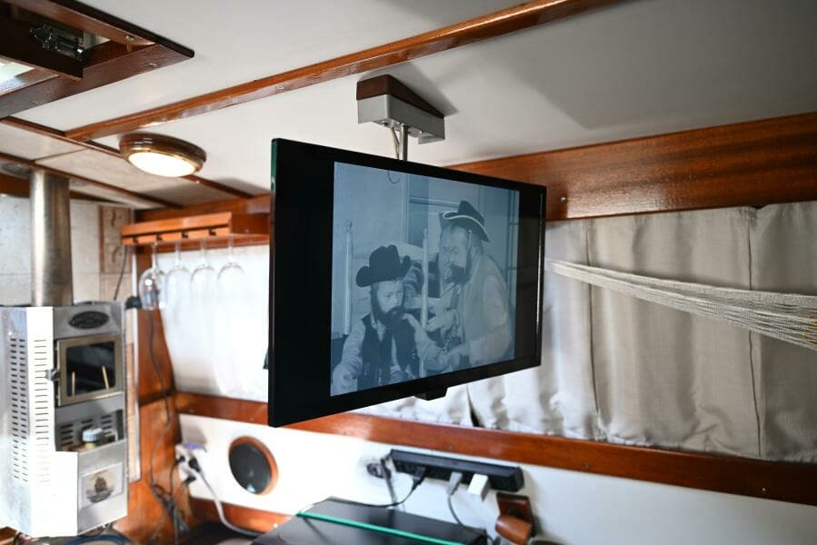 1980 Pearson Pilothouse 365