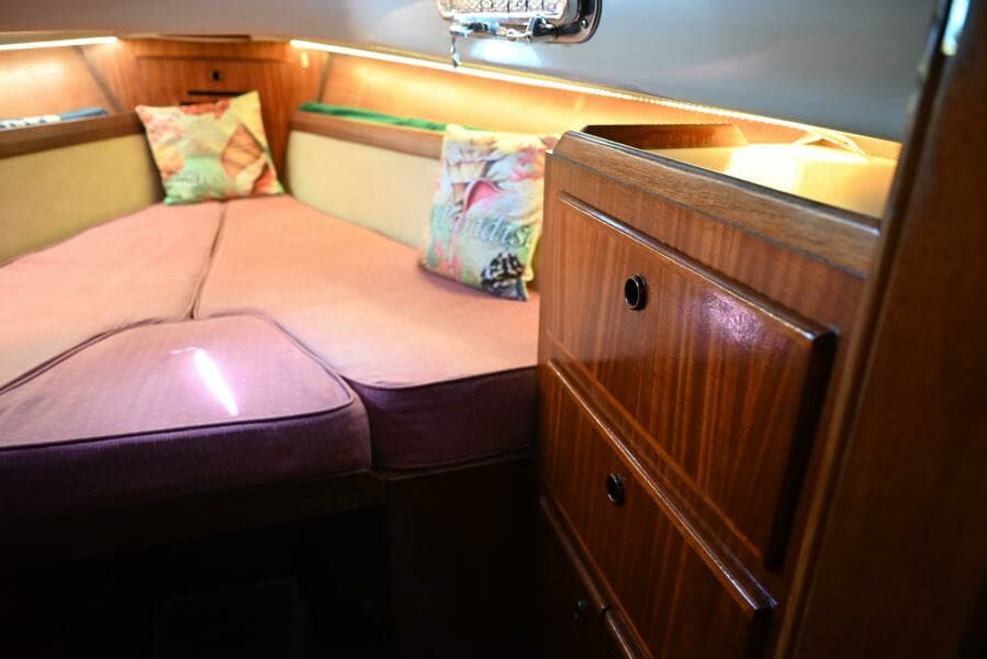 1980 Pearson Pilothouse 365