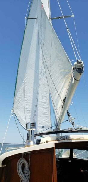 1980 Pearson Pilothouse 365