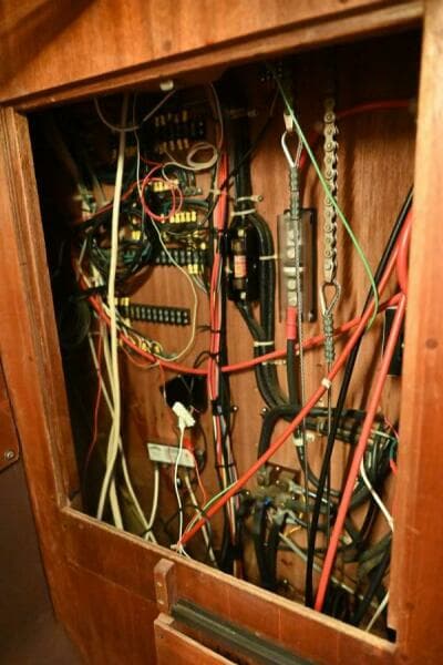 1980 Pearson Pilothouse 365