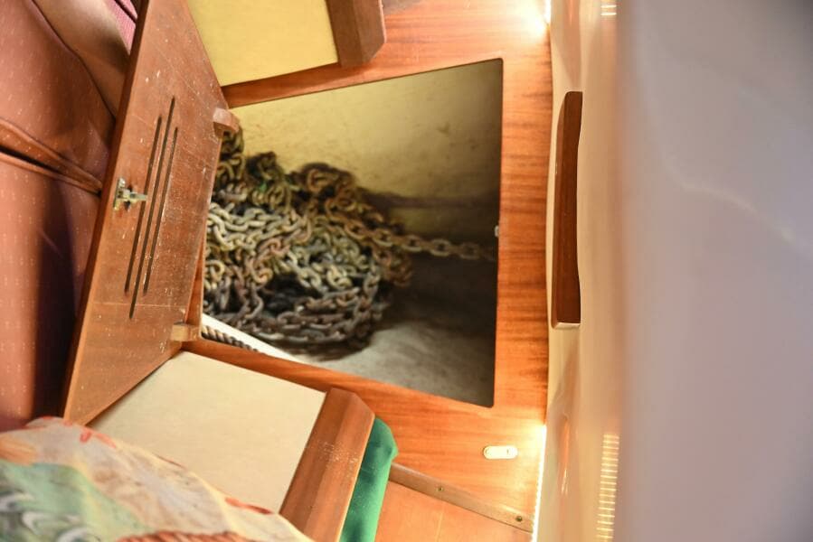 1980 Pearson Pilothouse 365