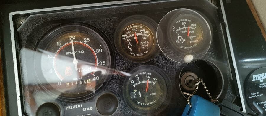 1980 Pearson Pilothouse 365