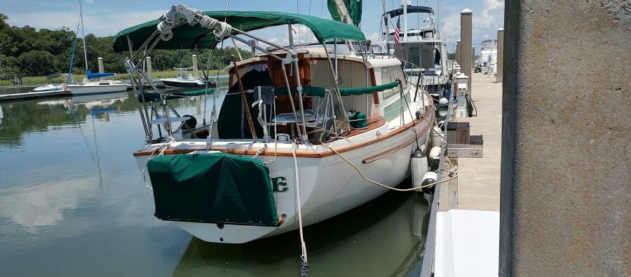 1980 Pearson Pilothouse 365