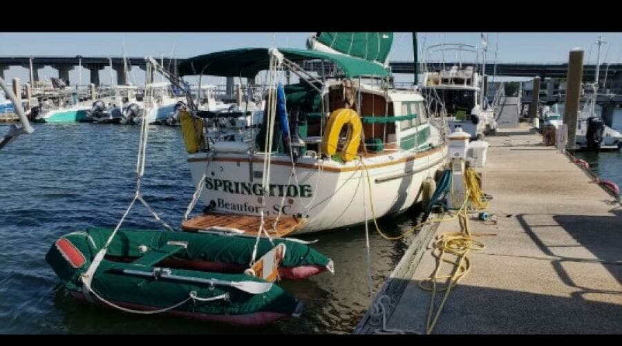 1980 Pearson Pilothouse 365