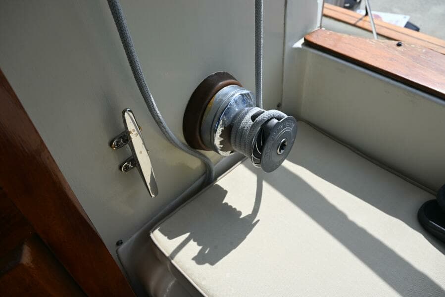 1980 Pearson Pilothouse 365