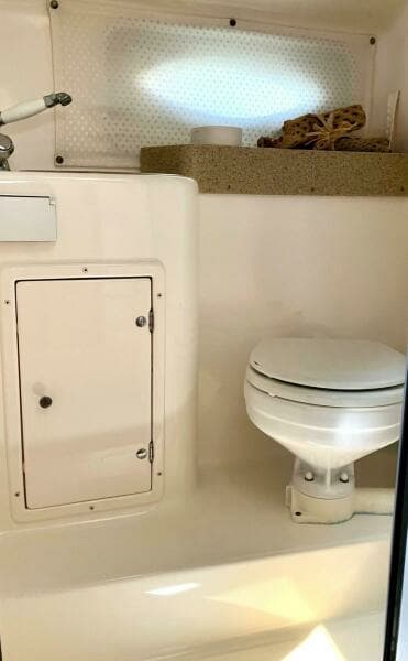 2006 Rinker 270 Fiesta Vee