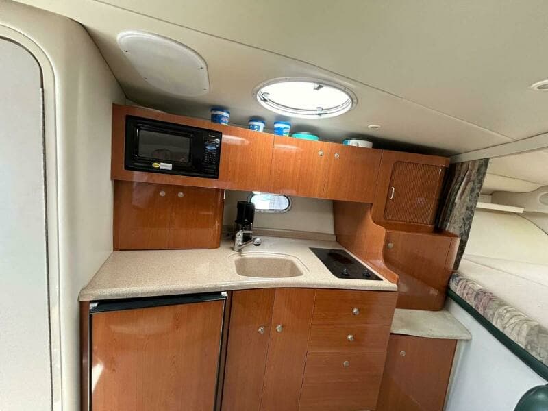 2001 Four Winns 328 Vista