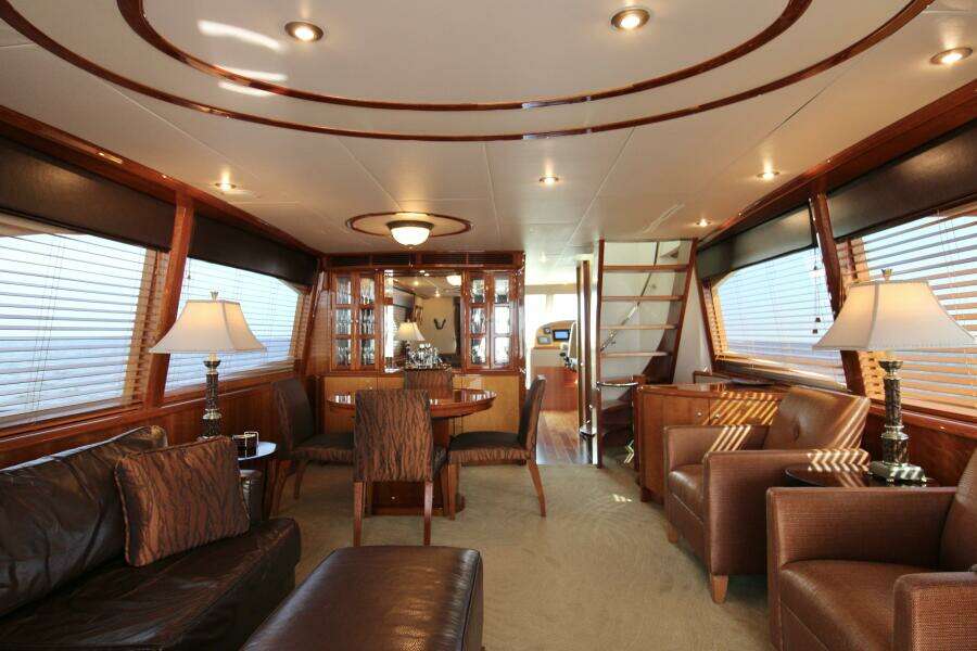 2007 Lazzara 74 Motor Yacht Kathleen