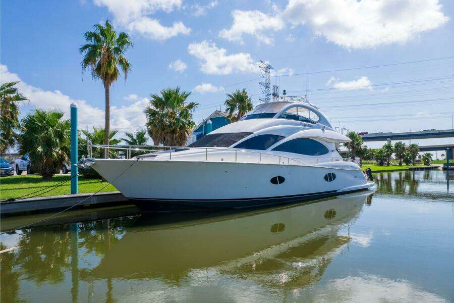 2007 Lazzara 74 Motor Yacht Kathleen