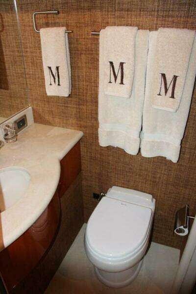 2007 Lazzara 74 Motor Yacht Kathleen