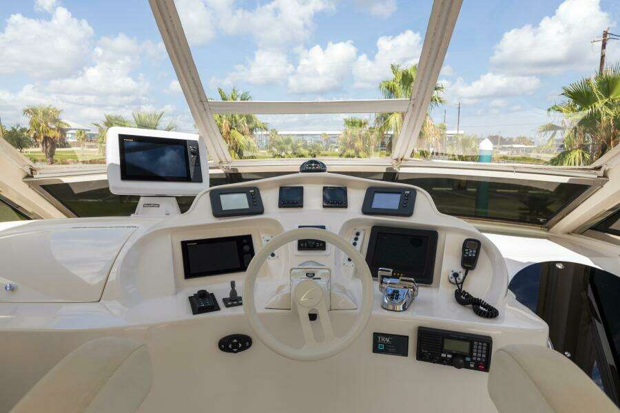 2007 Lazzara 74 Motor Yacht Kathleen