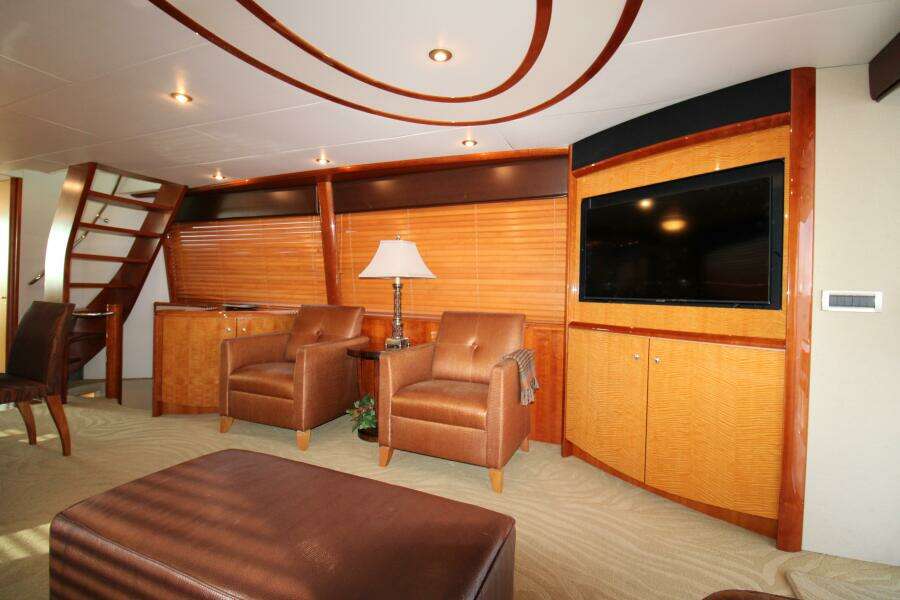 2007 Lazzara 74 Motor Yacht Kathleen