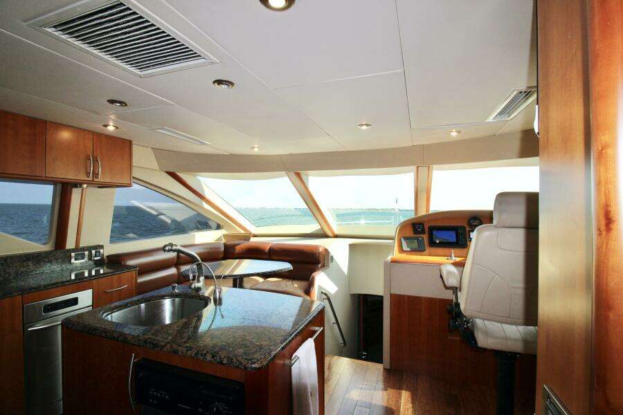 2007 Lazzara 74 Motor Yacht Kathleen