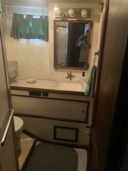 1983 Hatteras SportFish