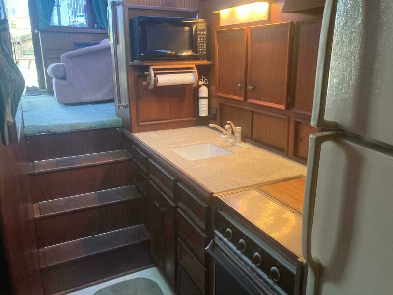 1983 Hatteras SportFish