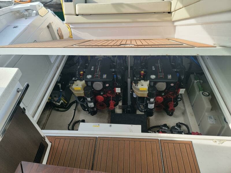 2017 Monterey 360 Sport Coupe