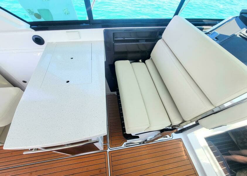 2017 Monterey 360 Sport Coupe