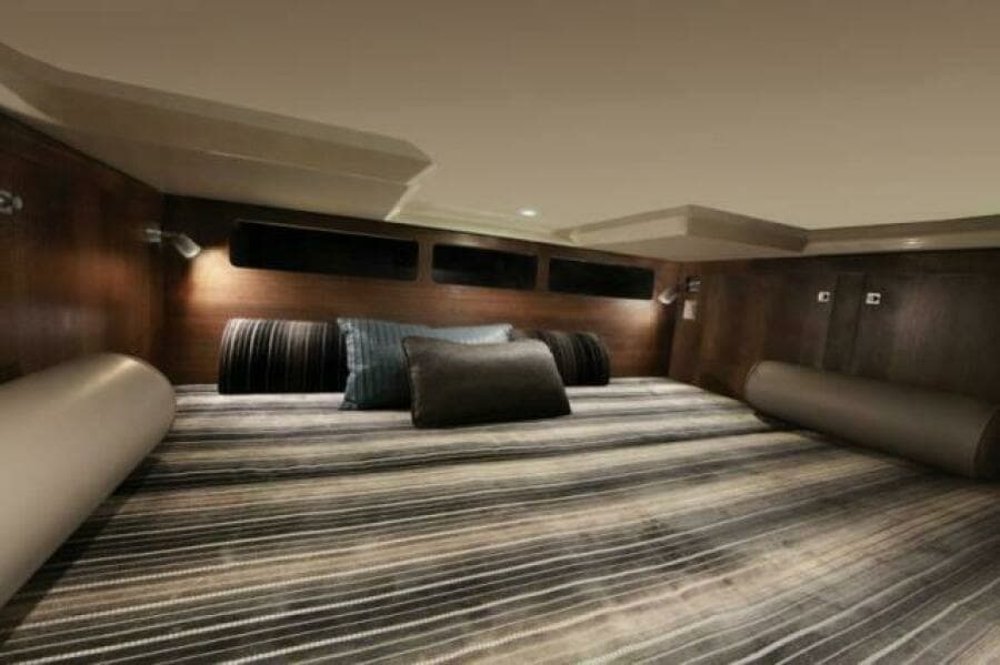 2017 Monterey 360 Sport Coupe