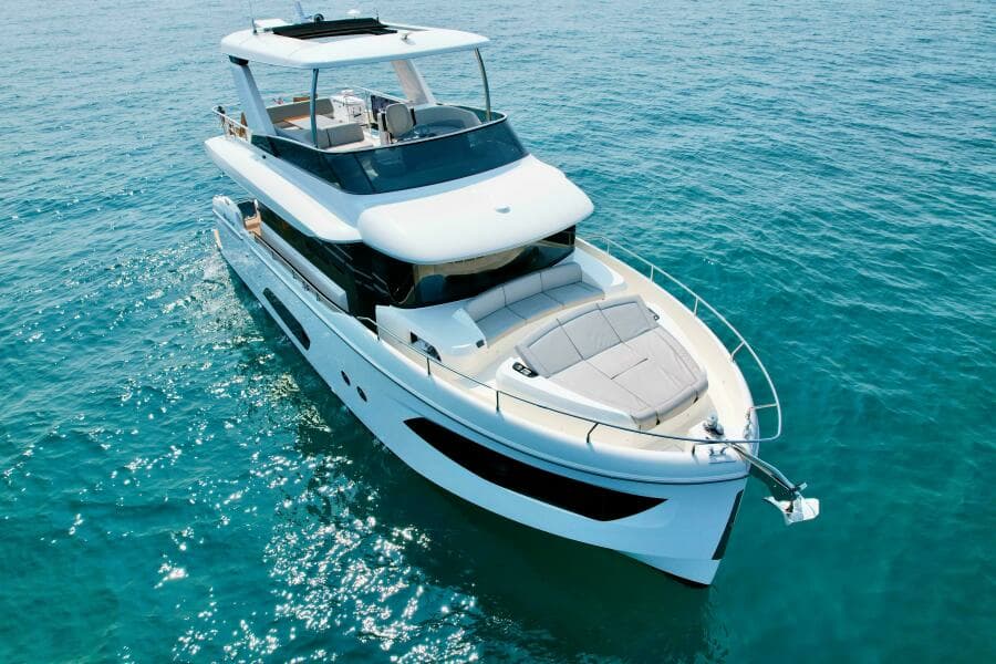 2023 Absolute 52 Navetta