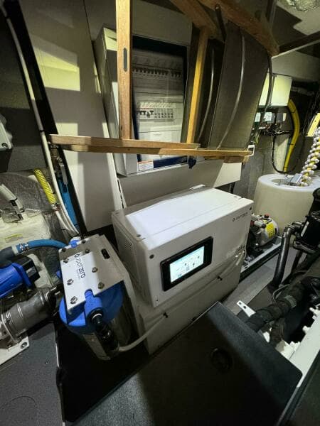 2023 Absolute 52 Navetta