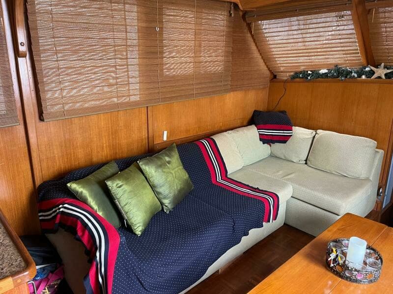 1988 CHB 46 Motor Yacht