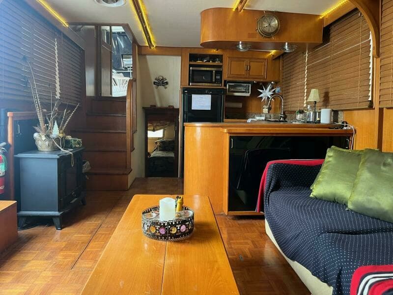 1988 CHB 46 Motor Yacht