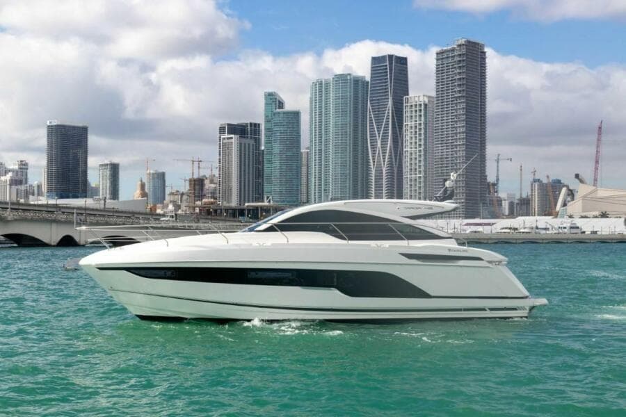 2023 Fairline 