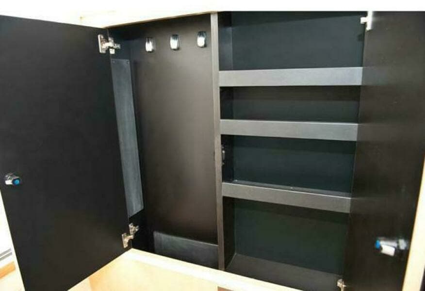 2014 Boston Whaler 370 Outrage