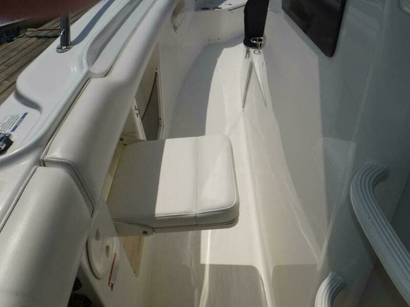 2014 Boston Whaler 370 Outrage