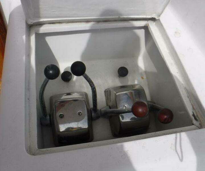 1989 Ocean Yachts 44 Super Sport Custom