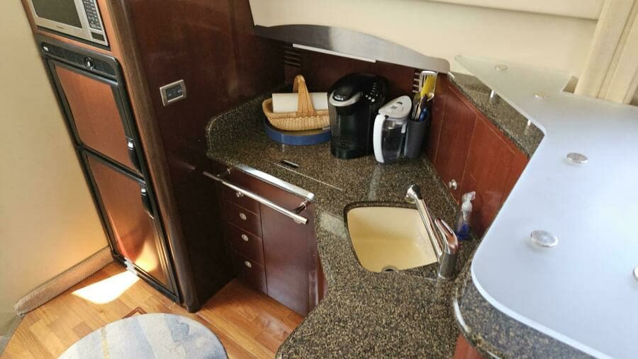 2006 Sea Ray 44 Sedan Bridge