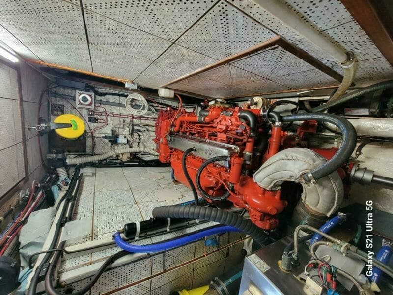 1987 Marine Trader Wide Body