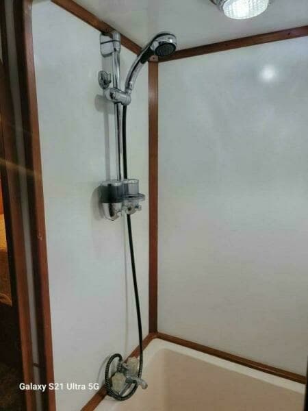 1987 Marine Trader Wide Body