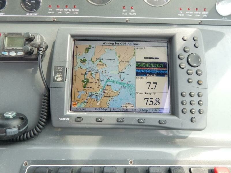 2004 Tiara Yachts 2900 Coronet Harbor Edition