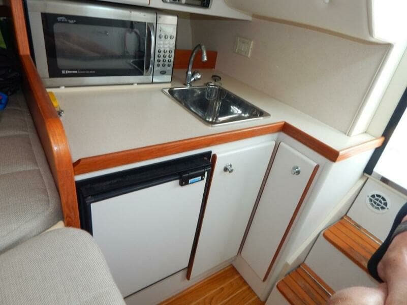 2004 Tiara Yachts 2900 Coronet Harbor Edition