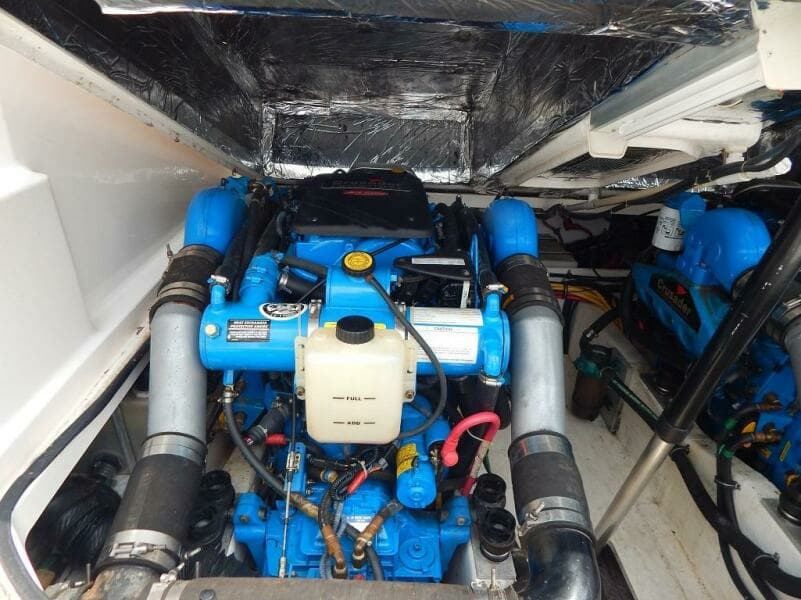 2004 Tiara Yachts 2900 Coronet Harbor Edition