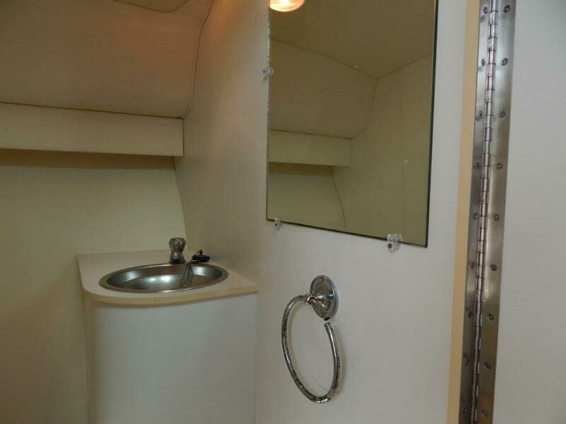 2004 Tiara Yachts 2900 Coronet Harbor Edition