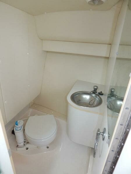 2004 Tiara Yachts 2900 Coronet Harbor Edition