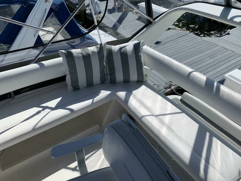Flybridge Seating