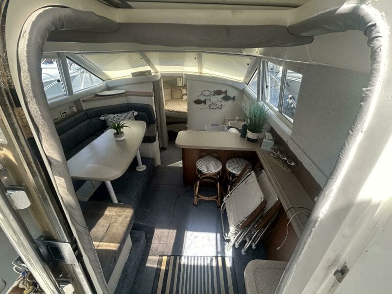 1996 Silverton 312 Sedan Cruiser