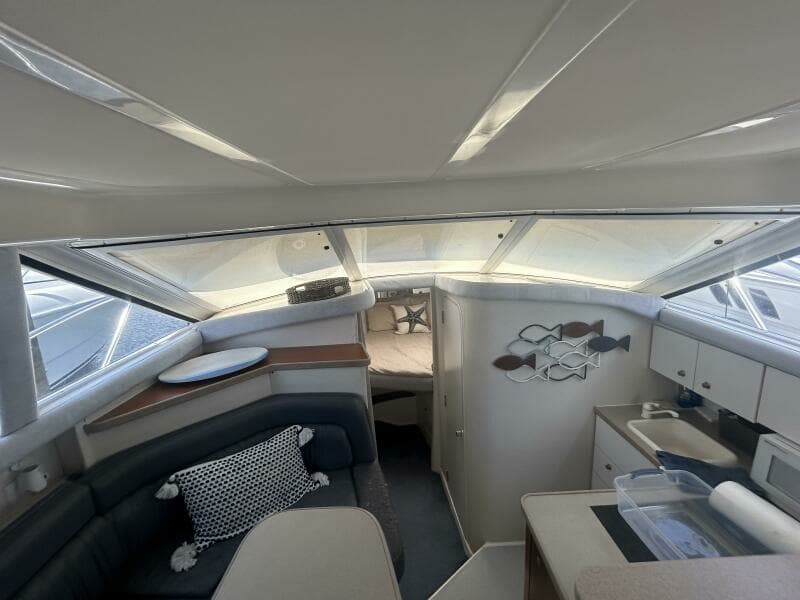 1996 Silverton 312 Sedan Cruiser