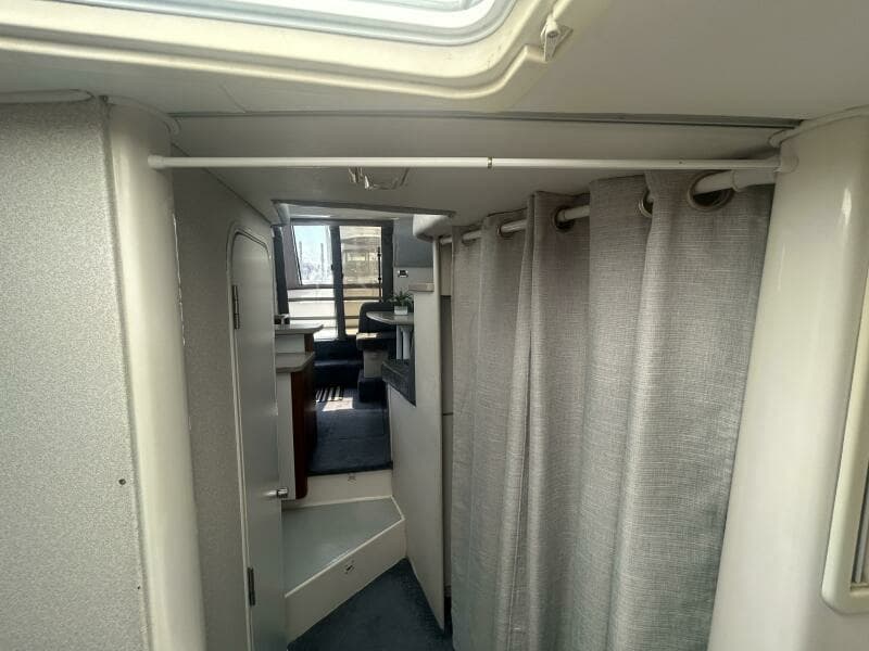 1996 Silverton 312 Sedan Cruiser