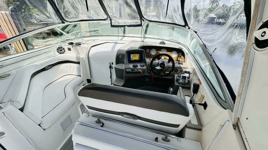 2007 Rinker 350 Express Cruiser