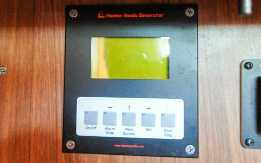 Hunter 45CC   Coralee   Offered For Sale655