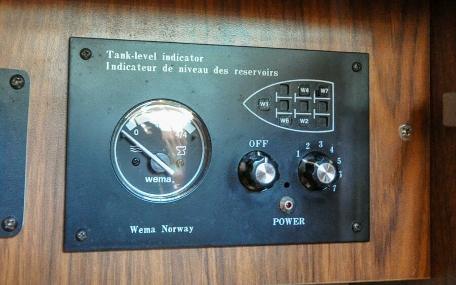 Hunter 45CC   Coralee   Offered For Sale657