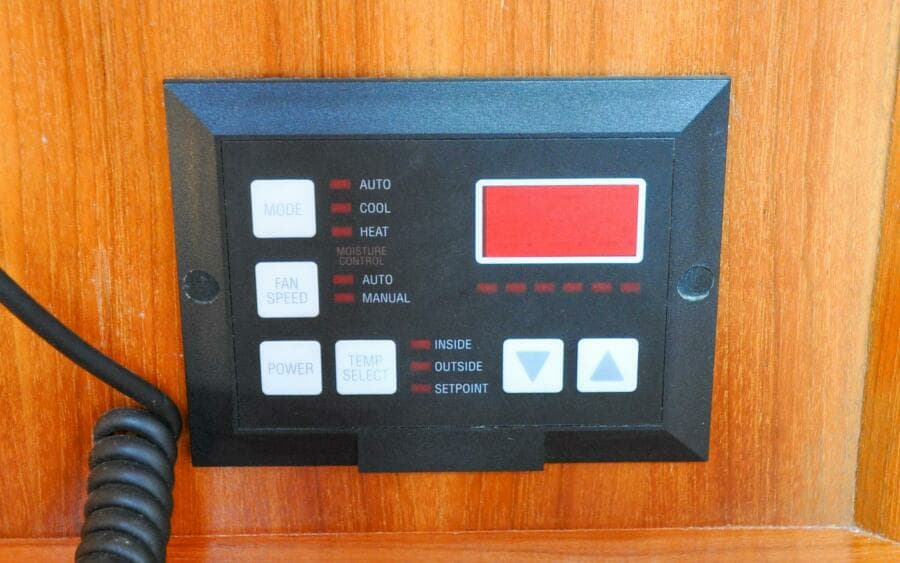 Hunter 45CC   Coralee   Offered For Sale661