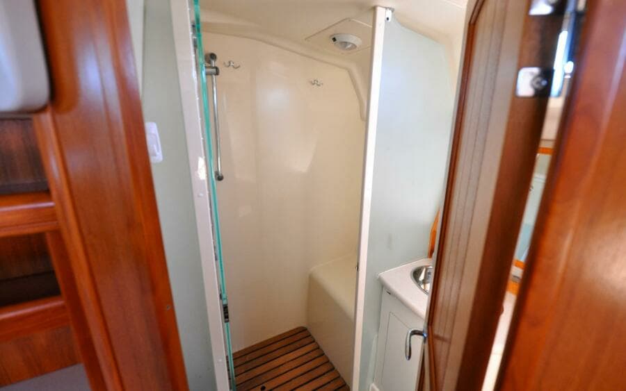 Hunter 45CC   Coralee   Offered For Sale644