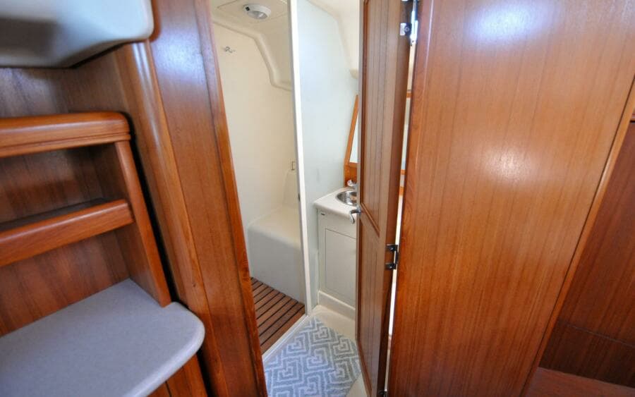 Hunter 45CC   Coralee   Offered For Sale640